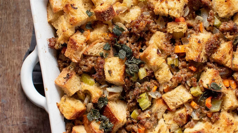 Pork stuffing with bread