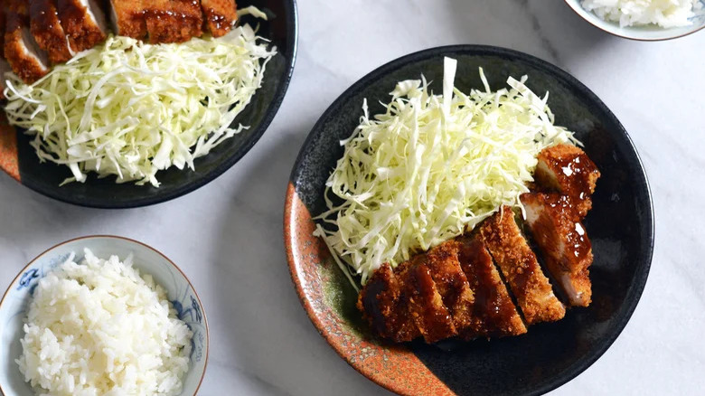 Crispy loin tonkatsu in bowl