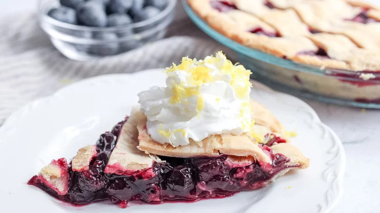 Lemon blueberry pie slice plate