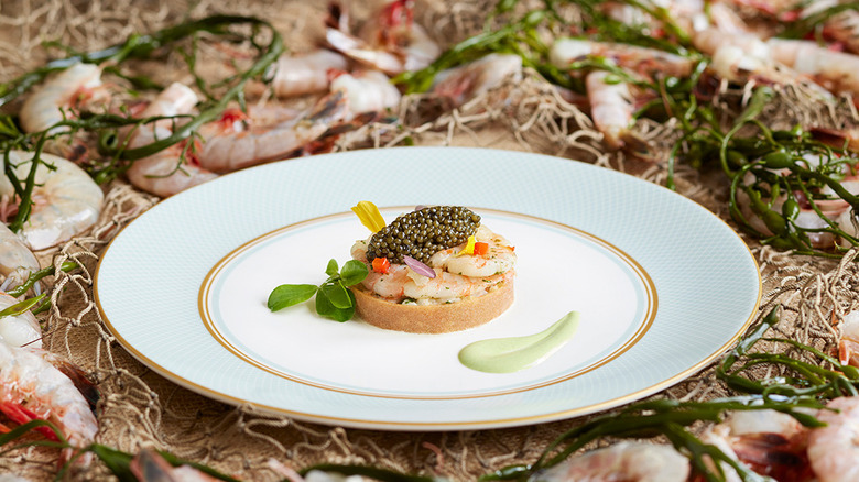 Shrimp tartlet with caviar