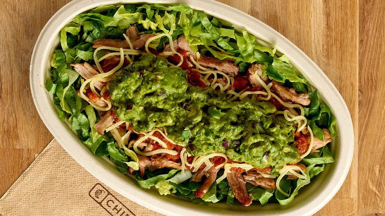 Chipotle salad with carnitas