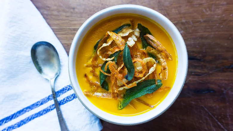 roasted carrot and parsnip soup