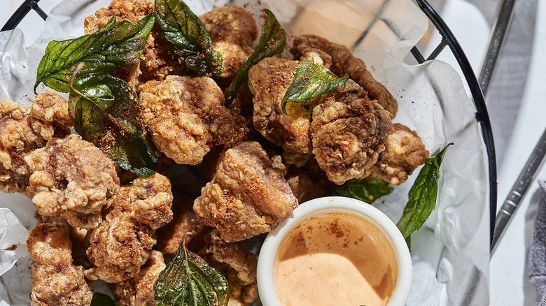 Taiwanese popcorn chicken with basil