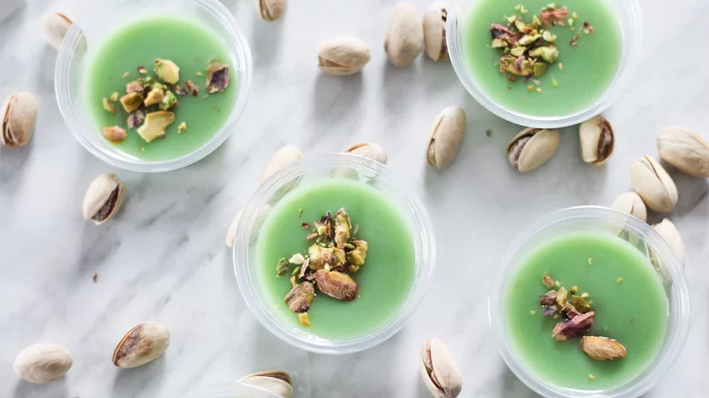 Pistachio-Amaretto Jell-O Shots