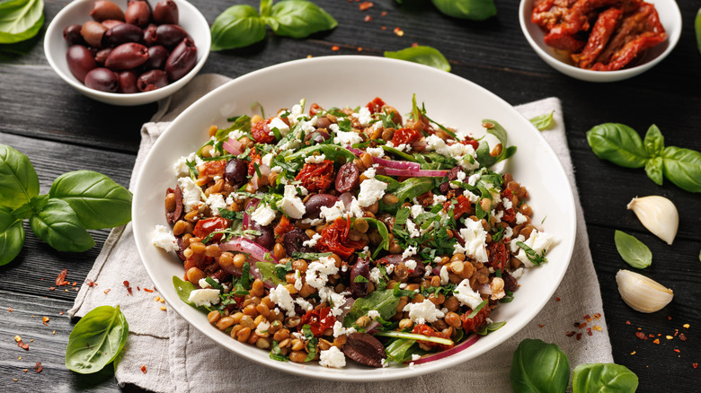 lentil salad with goat cheese and onion