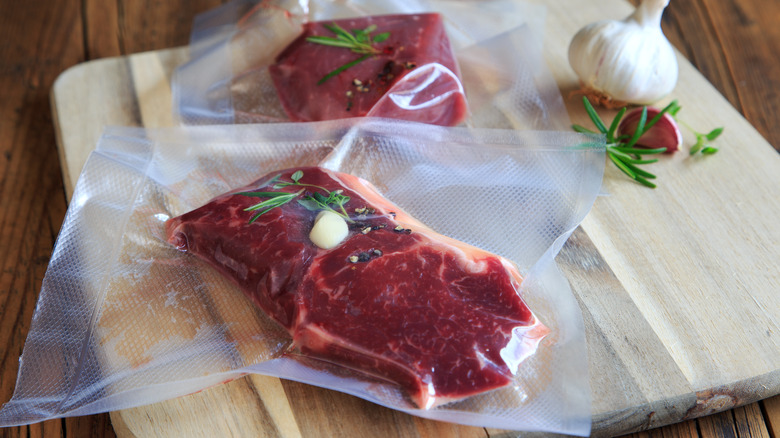 steaks in sous vide bags