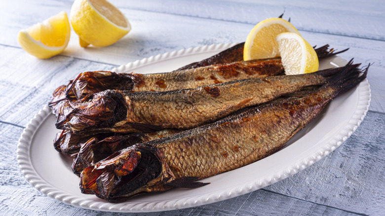 smoked herring kippers with lemon