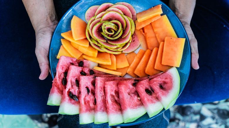 plate with cut fruit