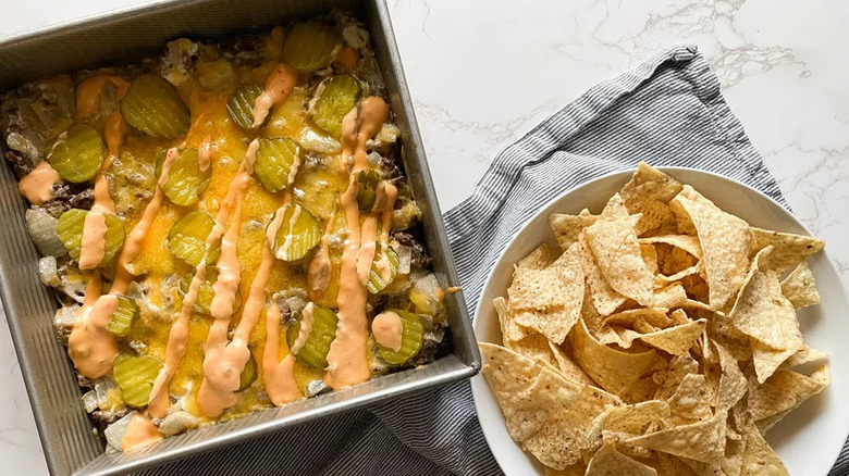 Cheeseburger dip in tray