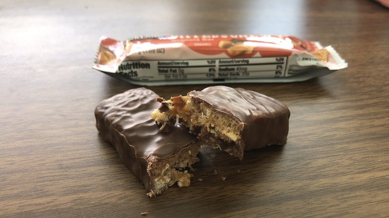 Kirkland dipped and chewy granola bars