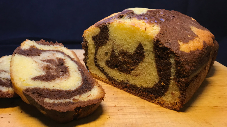 sliced marble cake