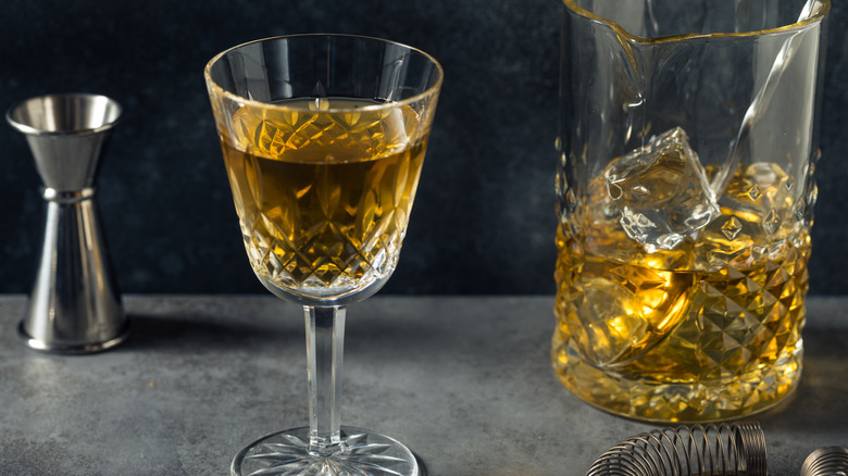 Bijou cocktail served in glass