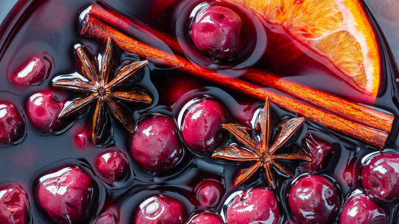 mulling spices soaking in berry juice