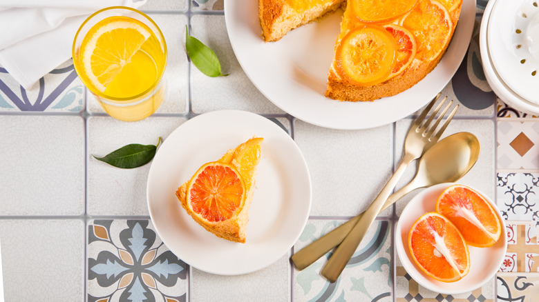 orange slices, cake