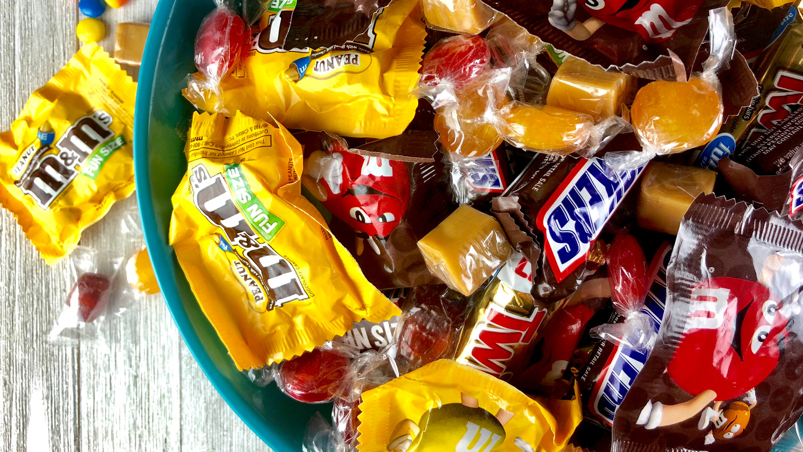 50 Classic Halloween Candies Ranked From Worst To Best Tablinx