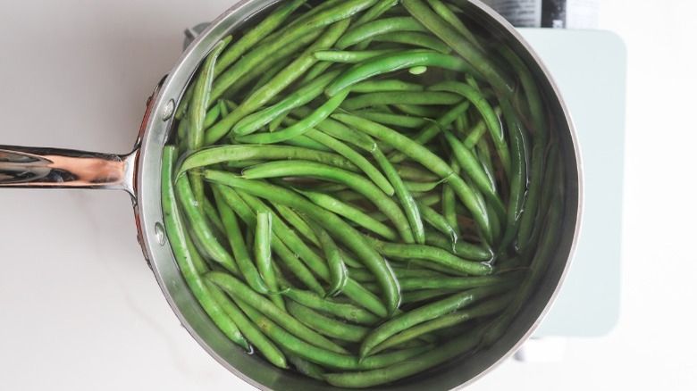 Blanching fresh green beans