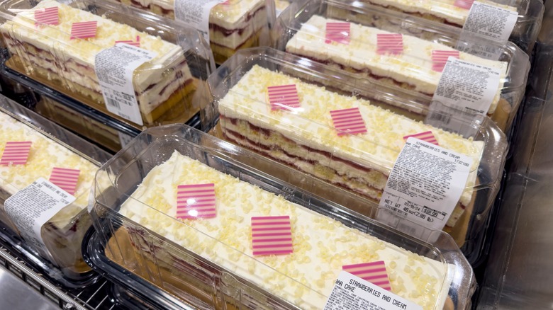 Costco strawberries and cream cake bar