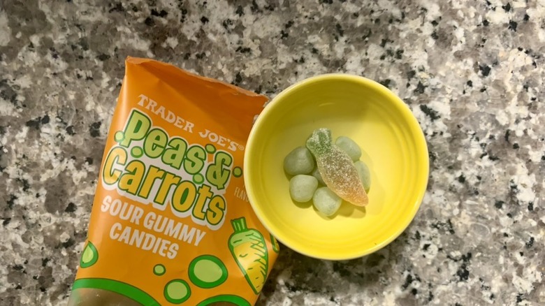 Peas & Carrots Sour Gummy Candies