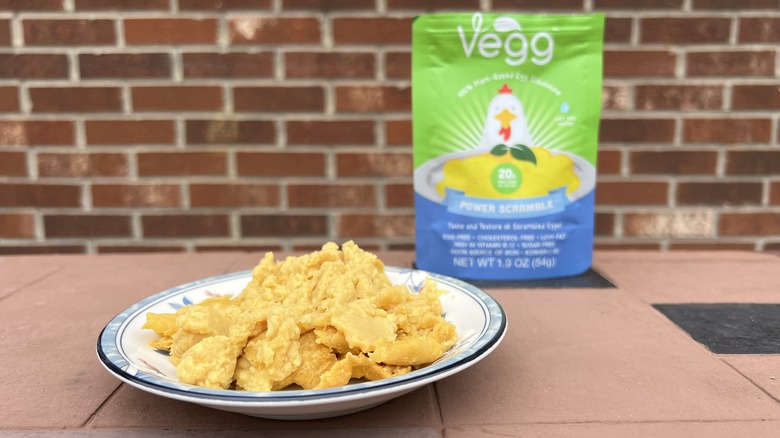 Vegg scramble packet and "eggs"