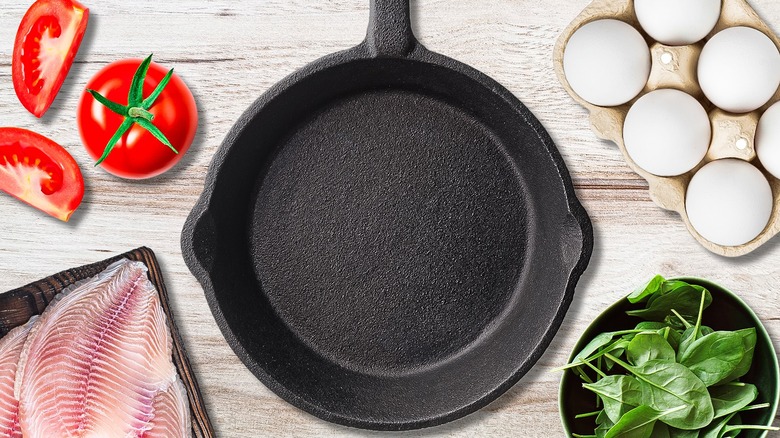 Cast iron skillet with food