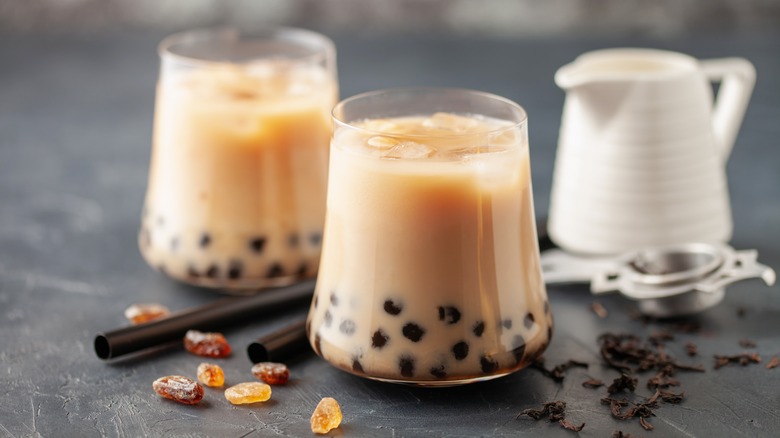 Black milk bubble tea