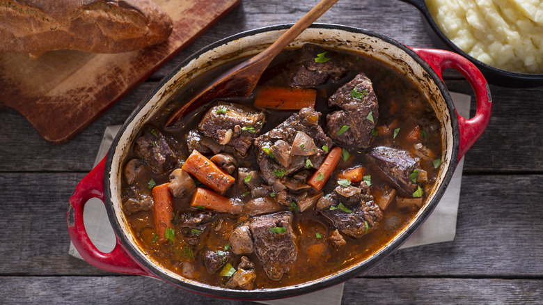 beef bourguignon in dutch oven