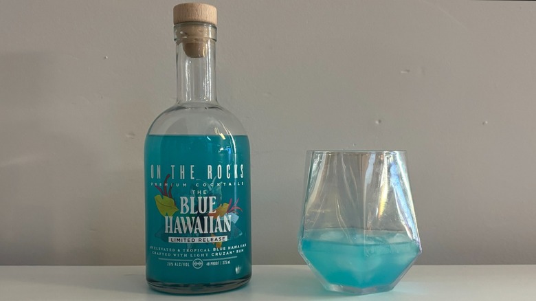 On The Rocks blue Hawaiian