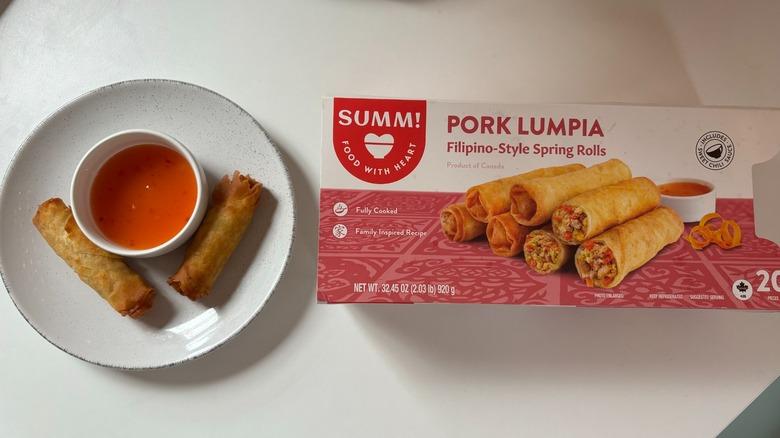 Summ! pork lumpia with sauce and box