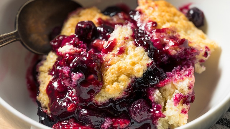 black cobbler in a white bowl