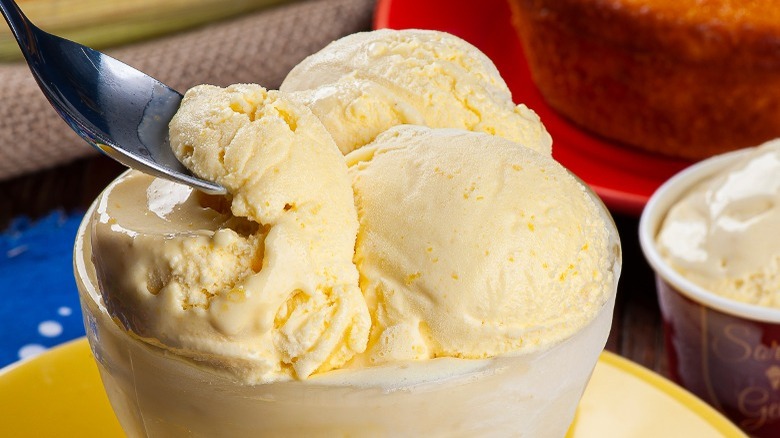 corn flavored ice cream in a bowl