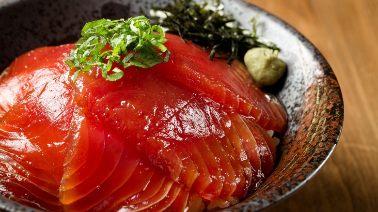 Soy-marinated maguro zuke don in bowl