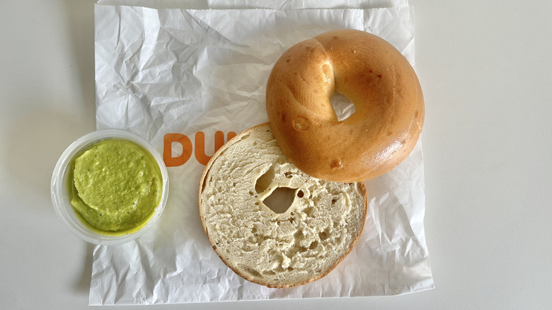 Dunkin' plain bagel and avocado spread