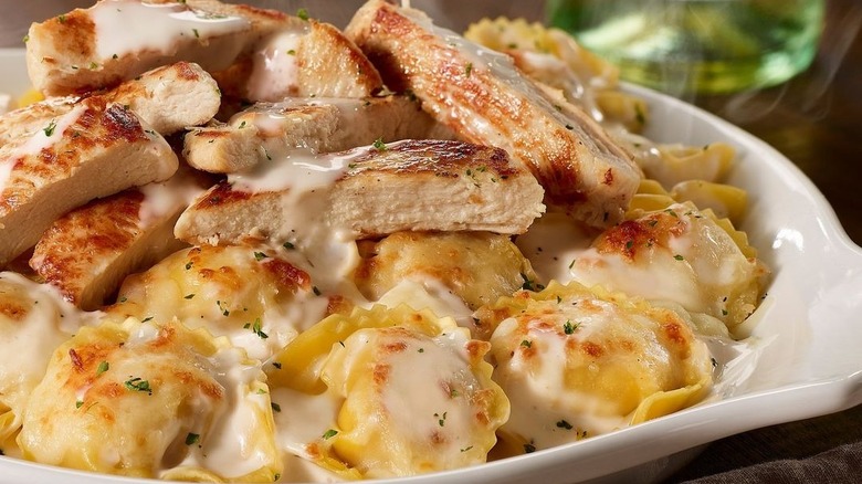 Chicken tortelloni Alfredo