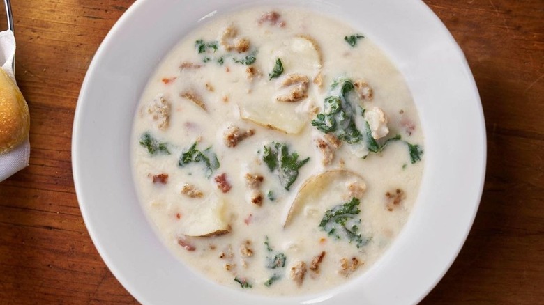 A bowl of zuppa toscana soup