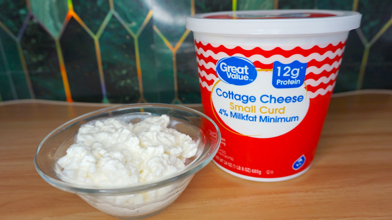 Great Value cottage cheese container