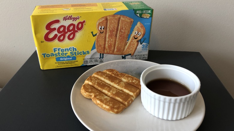 Plate of Eggo original French toast sticks and syrup.