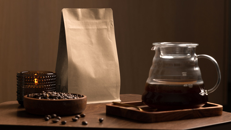 Coffee blend with pot, cup