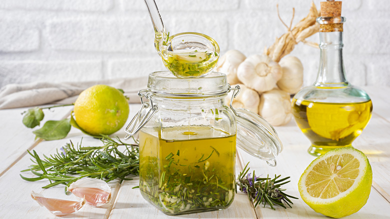 vinaigrette in jar