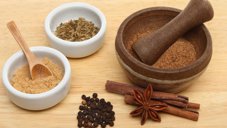 Assorted spices for Chinese blend 