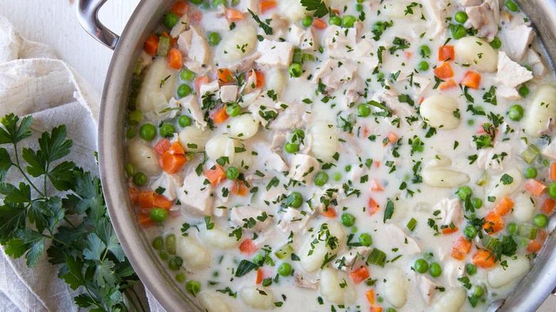 pot of chicken and dumplings