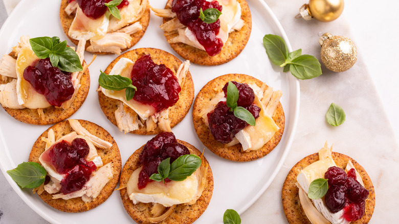 cranberry sauce brie appetizers