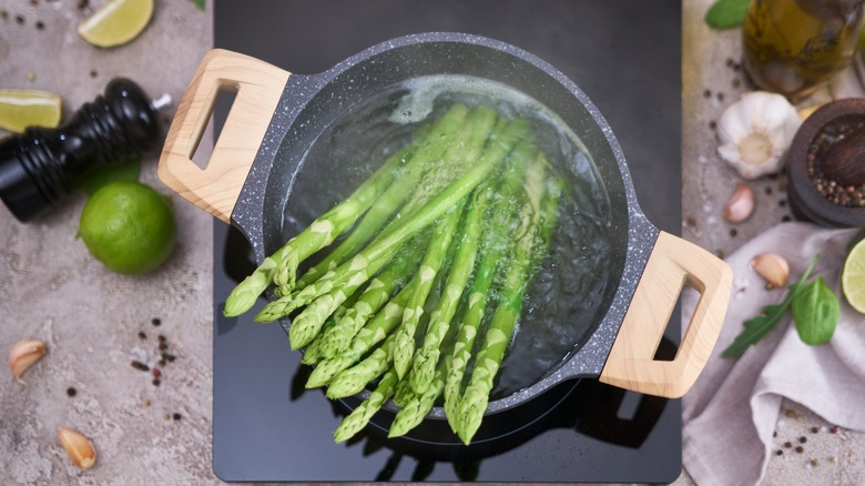 asparagus in boiling water