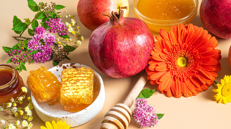 rosh hashanah honey, flowers, fruit