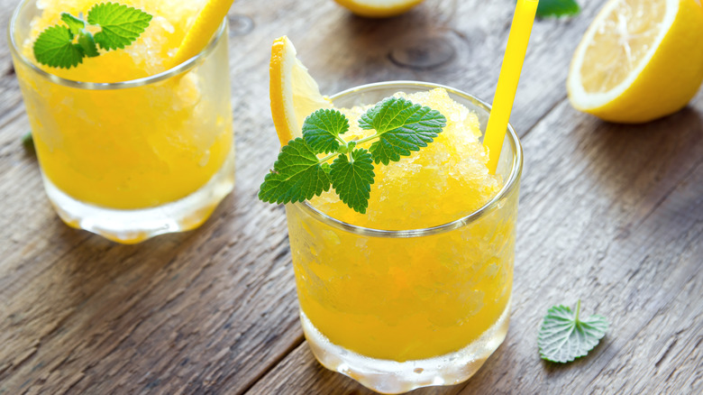 yellow frozen slushie cocktails