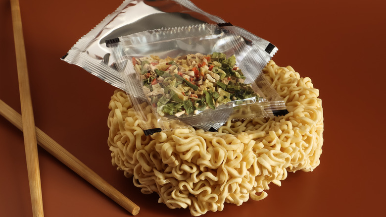 ramen seasoning packet and noodles