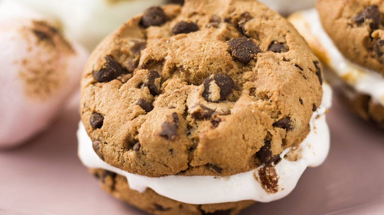 melted marshmallows in cookies 