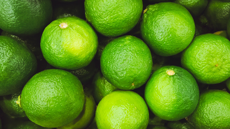 Bunch of limes