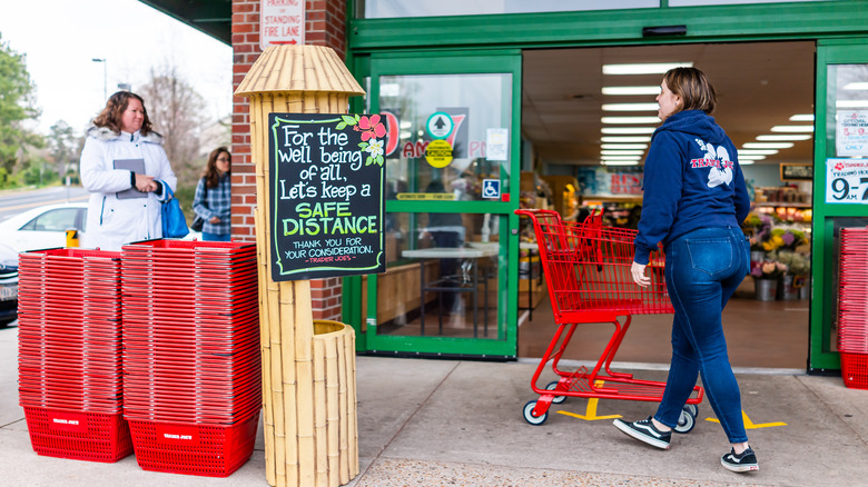 Trader Joe's enrance