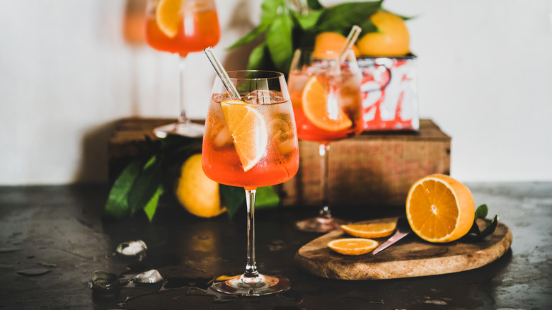 Aperol spritz with orange slices