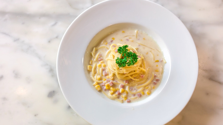 Spaghetti with creamed corn and ham